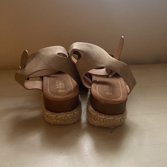 SHEIN espadrilles - Picture 3 of 5